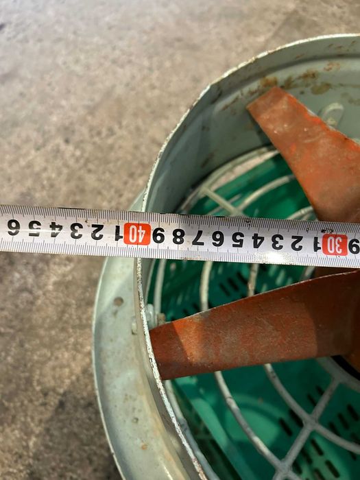 Вентилатор. Трофазен. Смуче и духа