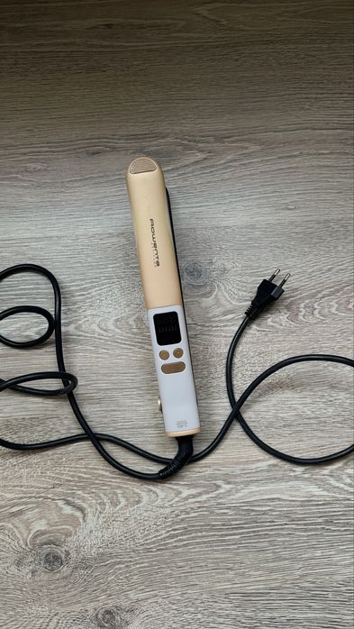 Выпрямитель волос Rowenta Attitude