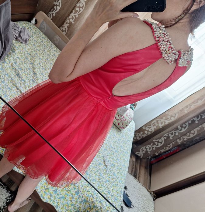 Rochie eleganta brodata cu margele