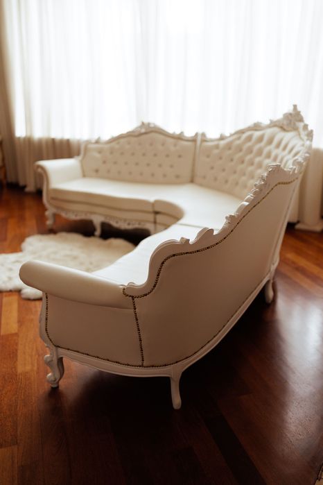 Coltar / Canapea Baroc in stil Ludovic, import Italia, restaurata