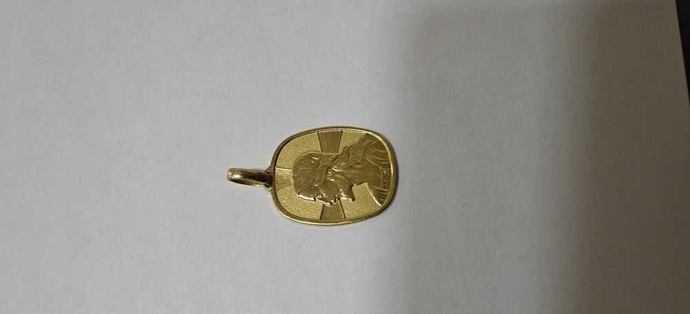 Pandantiv medalion aur 18k 5.45gr(r)