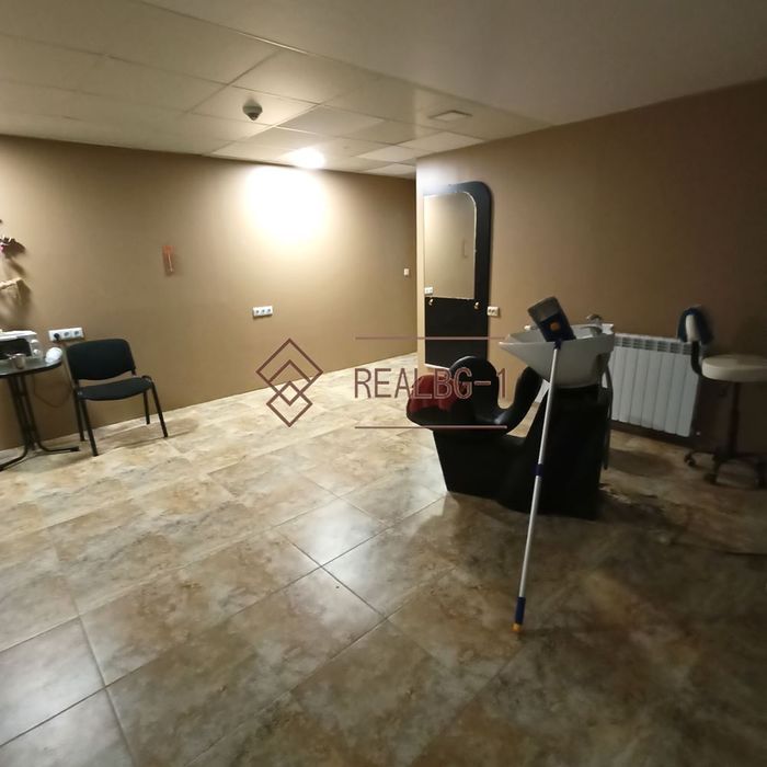 Дава се под наем Заведение в Балчик - 610 кв.м за 3111 € - Снимка #7