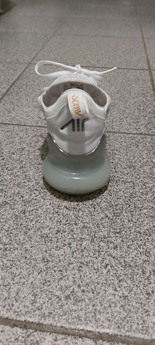 Recondiționez adidasi nike perne de aer 270 / 720