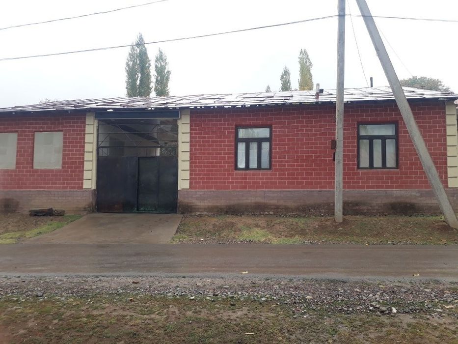 Toshkent viloyati bo'stonliq tumani sijjak qishlog'ida yer sotiladi