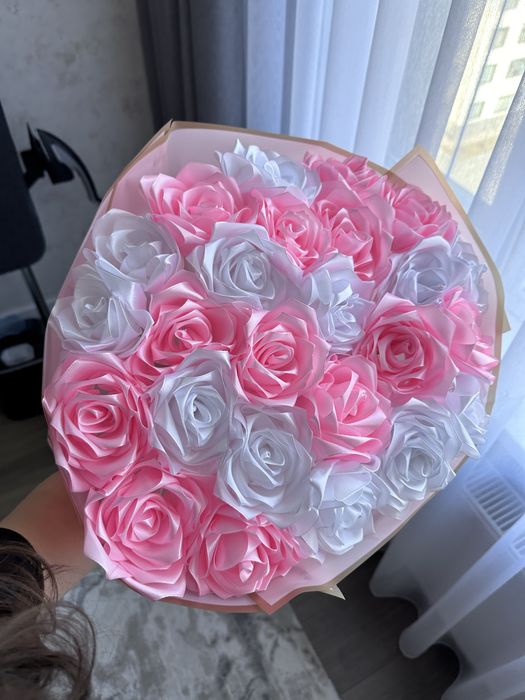 Букет из ленты, розы