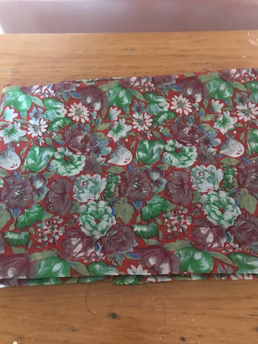 Отрезы тканей шелковые