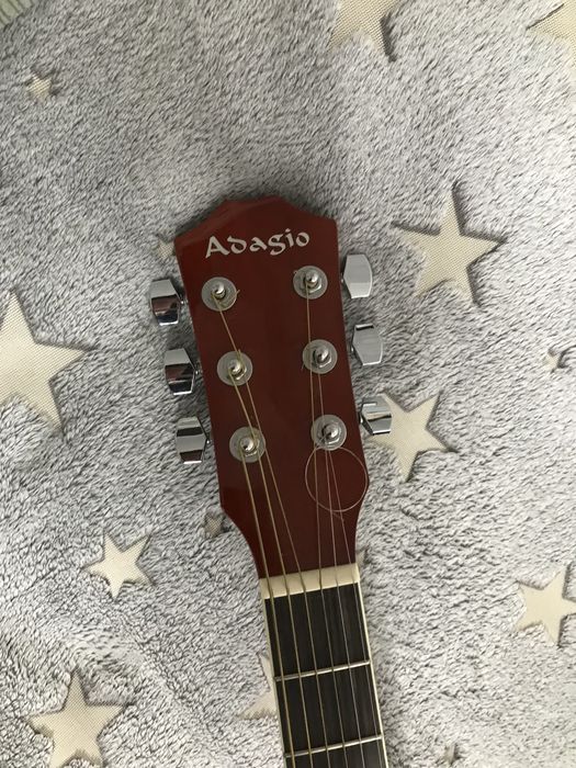 гитара акустическая Adagio