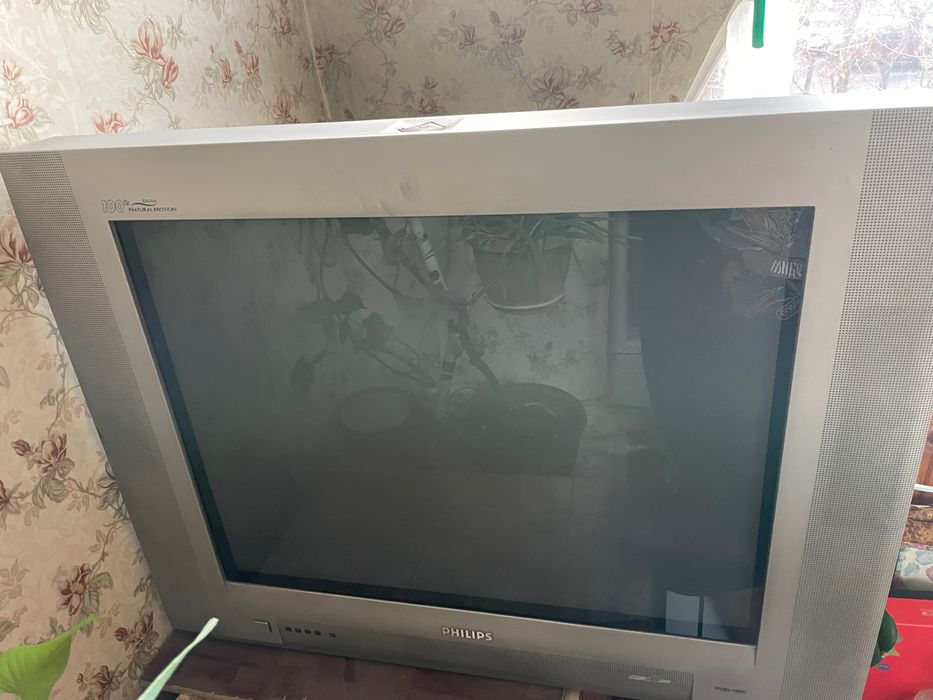 Телевизор PHILIPS