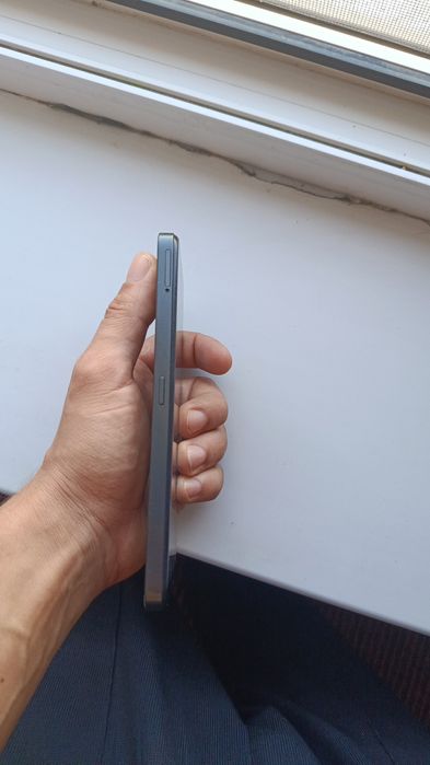 Telefon srochna sotiladi 740000ming so'm