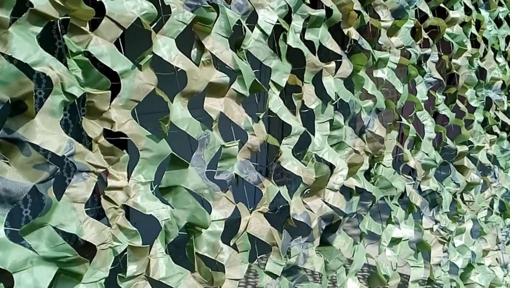 Как сделать камуфляж. Вср 98 флора маскировочная сеть. Маскировочная сеть мкт-2л “стандарт” (3х6,зеленая). Камуфляжный крем для торта. Маскхалат леший снайпер в лесу.