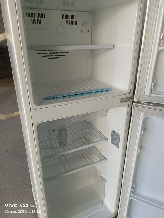 Бу холодильник отличный