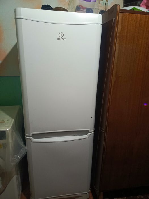 Холодилник индезит 2 камерали