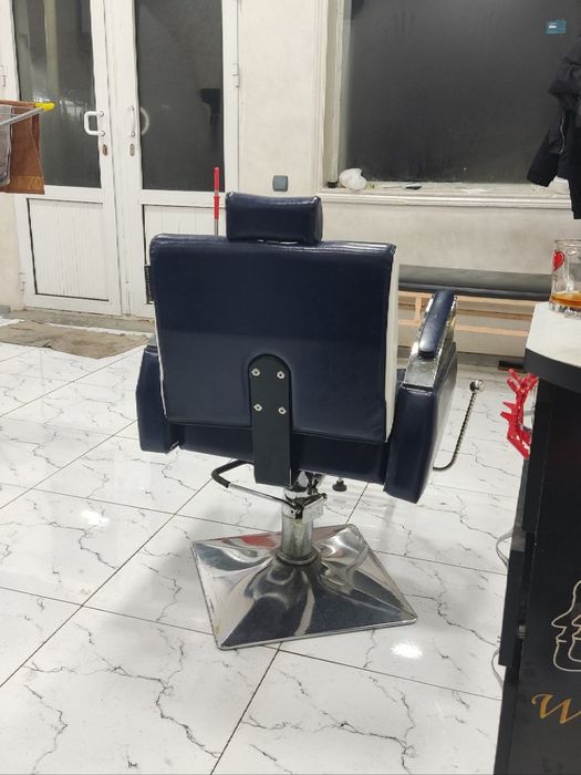 Kreslo sotiladi srochna