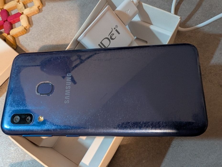 Samsung A20e sau A10, cu 3/32Gb