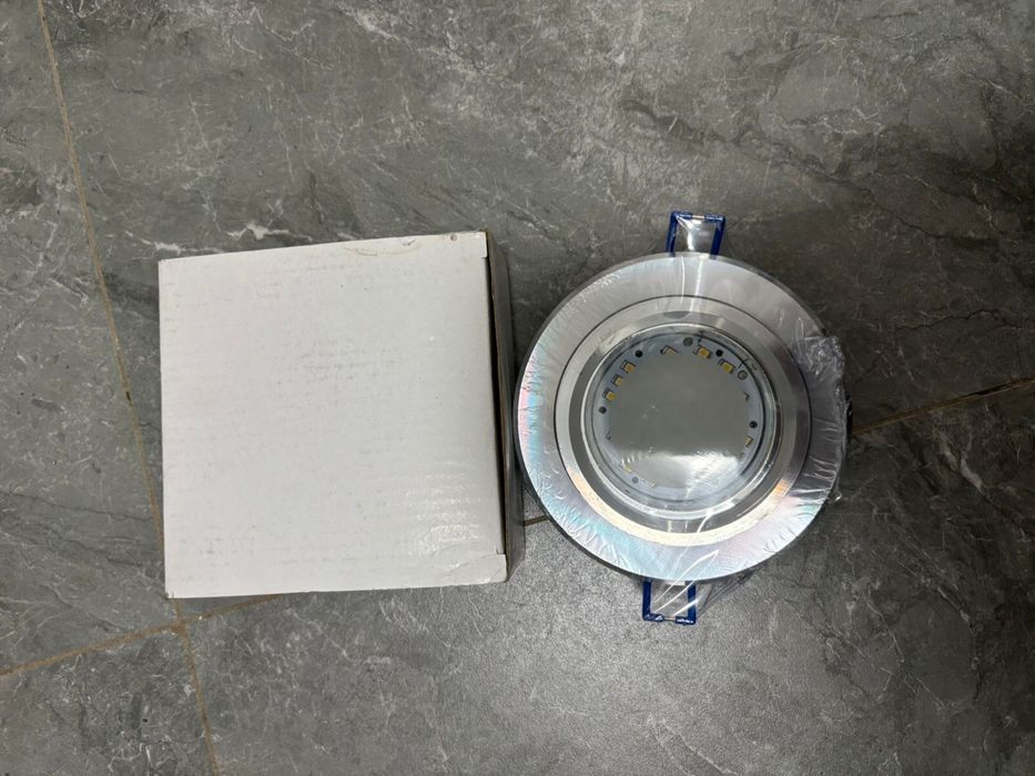 Споты (светилтники)новые