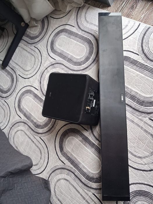 Soundbar cu subwoofer wireless KEF