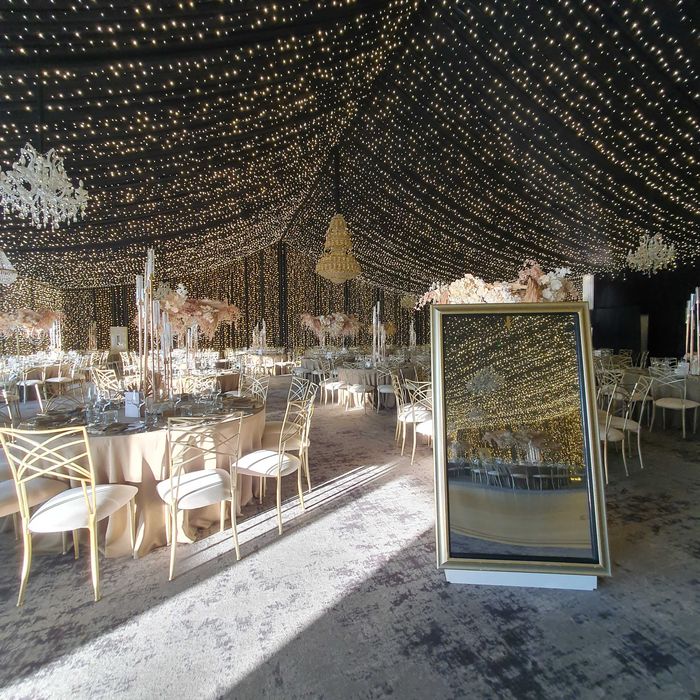 Oglinda Magică Cabina Foto Photo Booth nuntă botez evenimente