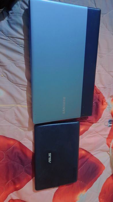Vând laptopuri pt piese samsung și asus