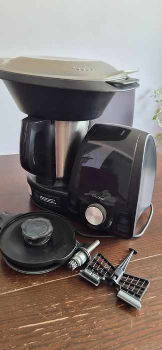 Кухненски робот Cecotec Mambo