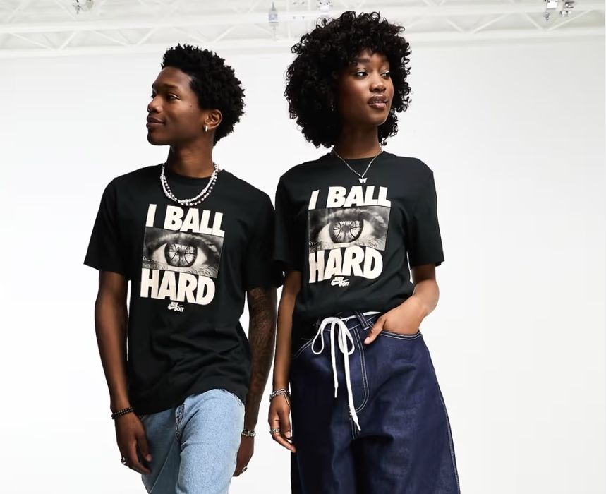 Оригинальные футболки.