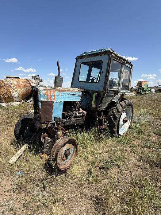 Продам трактор мтз 80  по самой низкой цене на ходу
