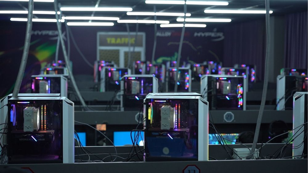 Продам компьютерный клуб