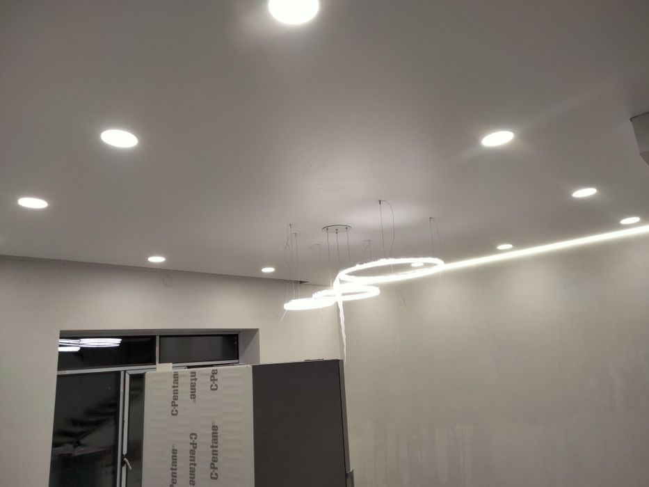 Натяжные потолки