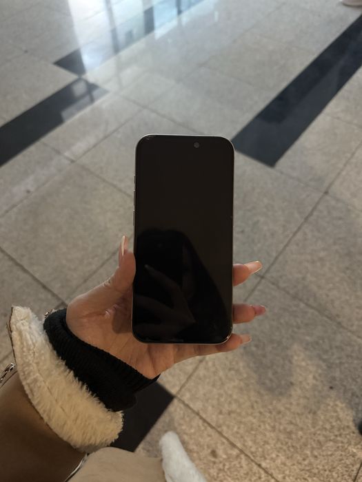продам Iphone 15 pro