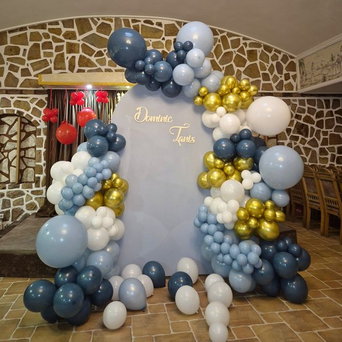 Aranjamente baloane flori