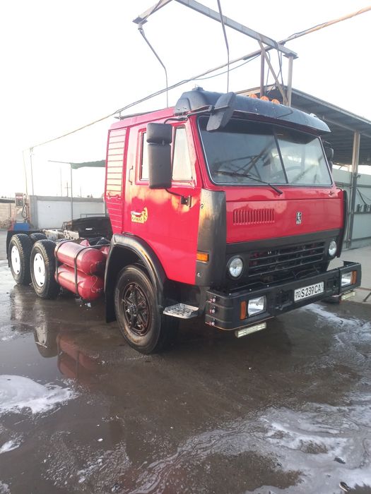 Kamaz tegach sotiladi