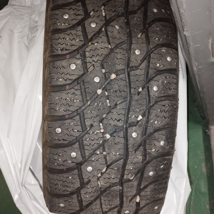 Автошины VIATTY шипованные  205/75 р15