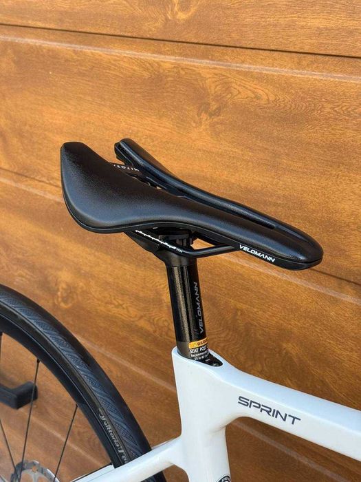 Bianchi Sprint Carbon – карбон, размер S/M, състояние 10/10, Shimano 105