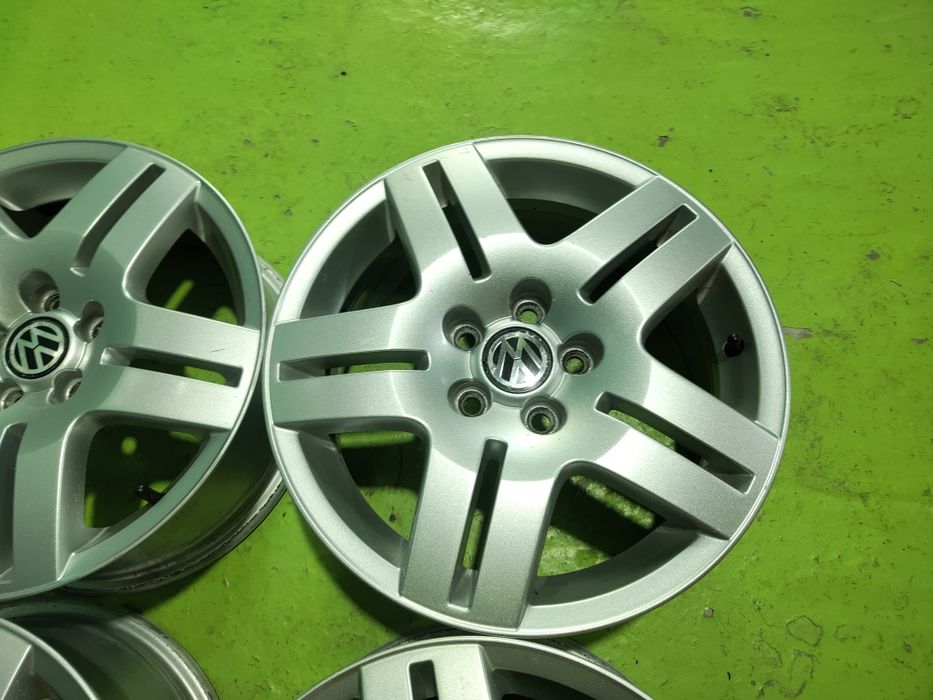 15 5x100 Vw Polo Skoda Fabia Seat лети джанти 5х100 шкода