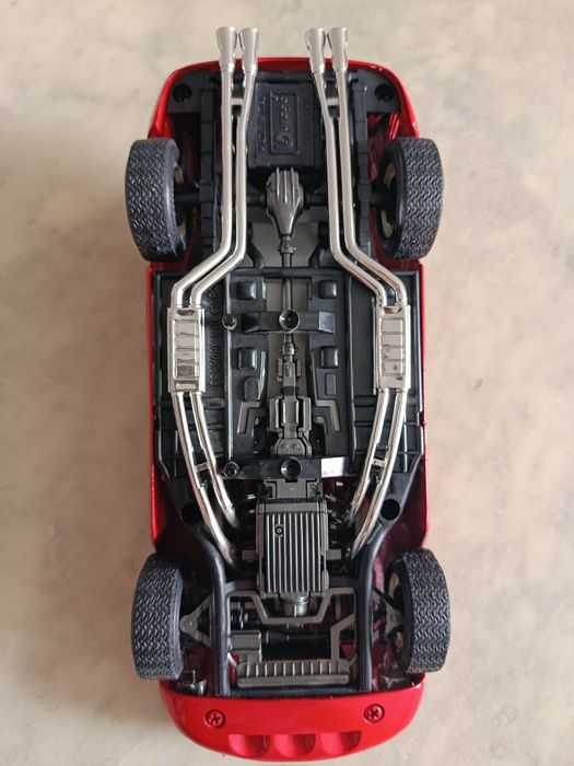 Ферари GTO размер 1/18