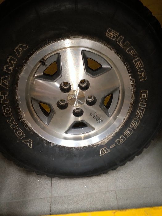 Set roti OFF Road Jeep Wrangler 31/11,50/15