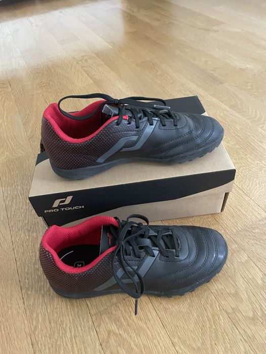 Футболни обувки/стоножки Pro Touch