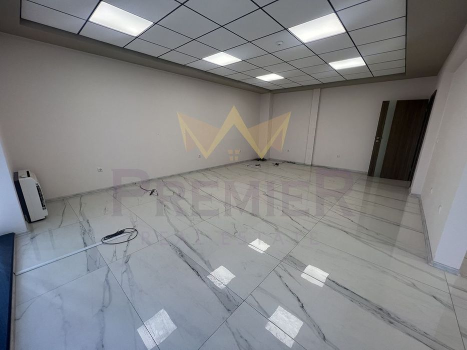 Дава се под наем Офис в Варна, Център - 120 кв.м за 816 € - Снимка #7