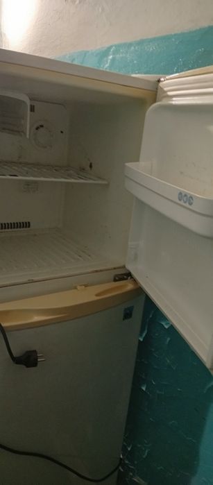 Продам холодильник