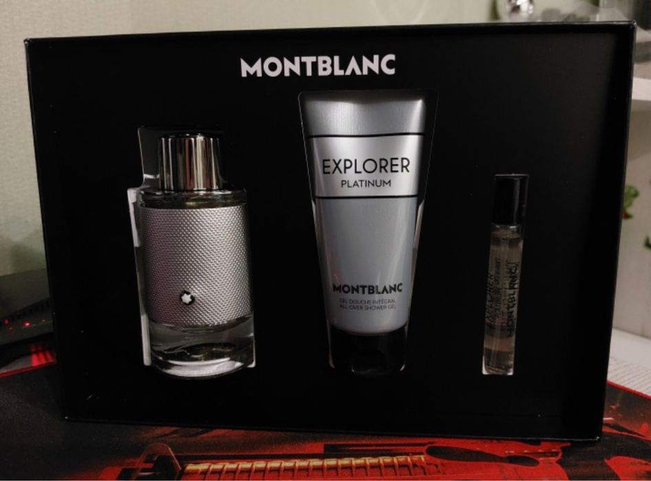 montblanc explorer platinum gift box