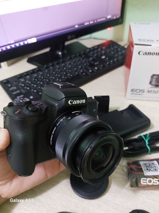 Canon m50  срочно
