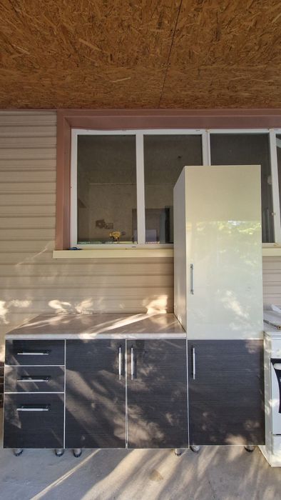 Продается кухонный гарнитур