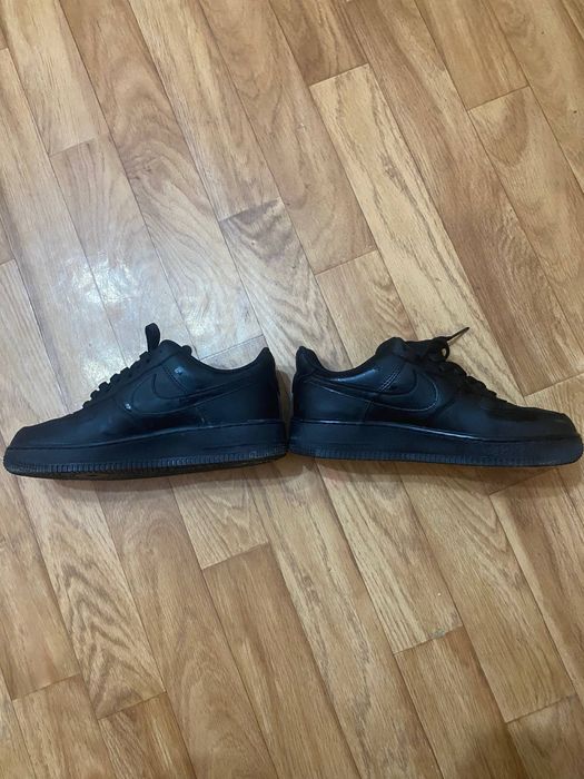 продам черные найк форсы