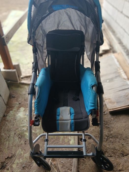 Продам инвалидную коляску для дцп  детей