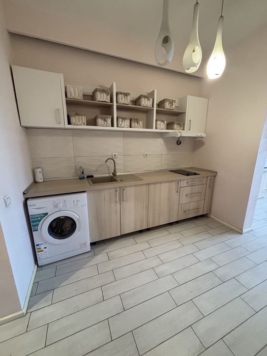 Inchiriere apartament zona centrala. 0725.205.875