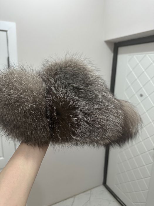 Песцовая шапка почти новая