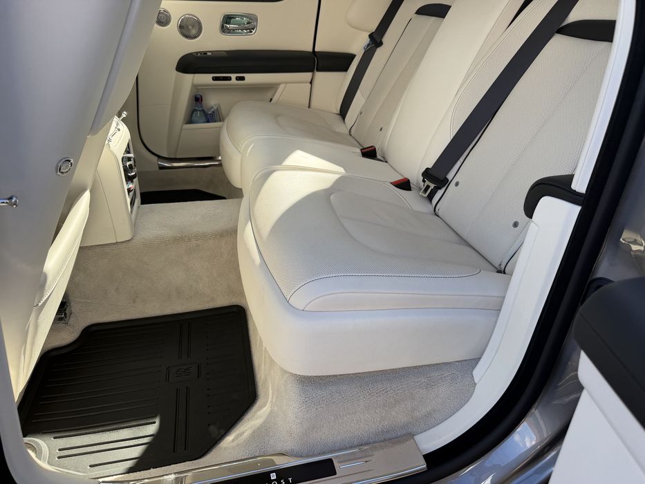 Vand Rolls Royce Ghost Space Gray!BeSpoke ,grila iluminata!