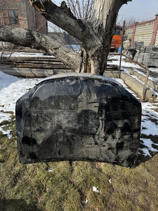 Капот камри 55, черного цвета