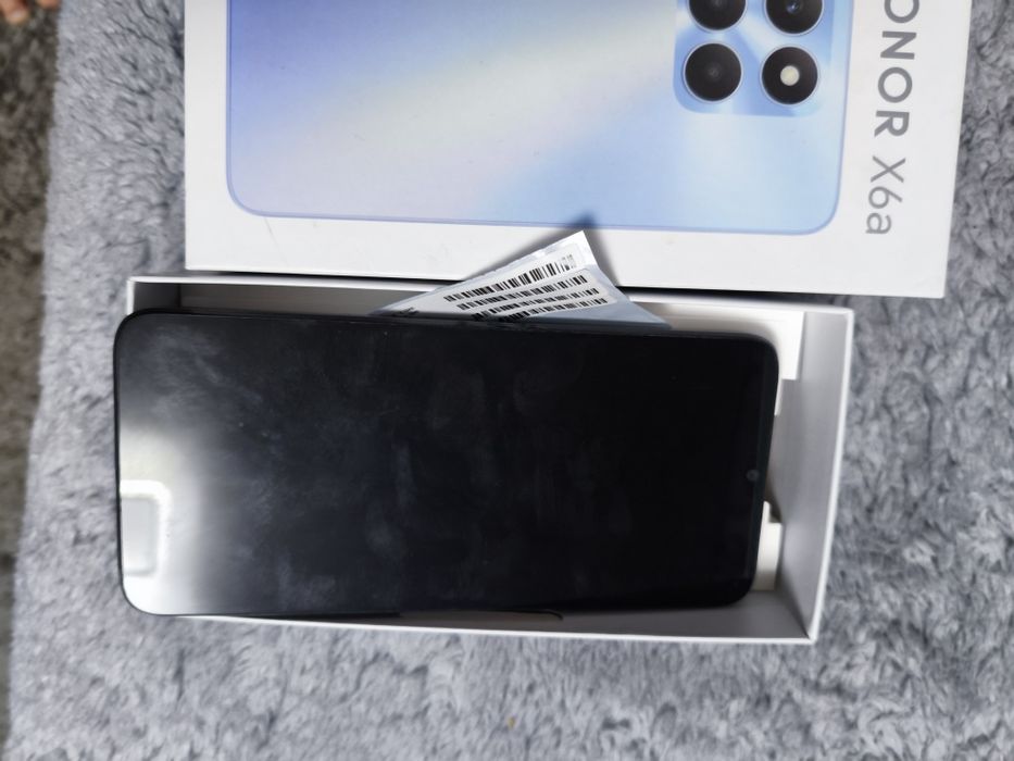 Смартфон Honor x6a