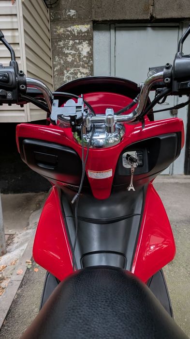 Скутер Honda pcx 150