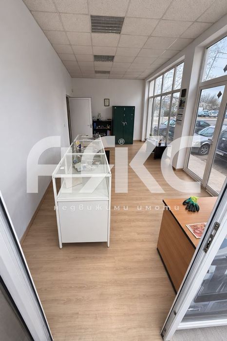Дава се под наем Офис в София, Хаджи Димитър - 80 кв.м за 800 € - Снимка #1